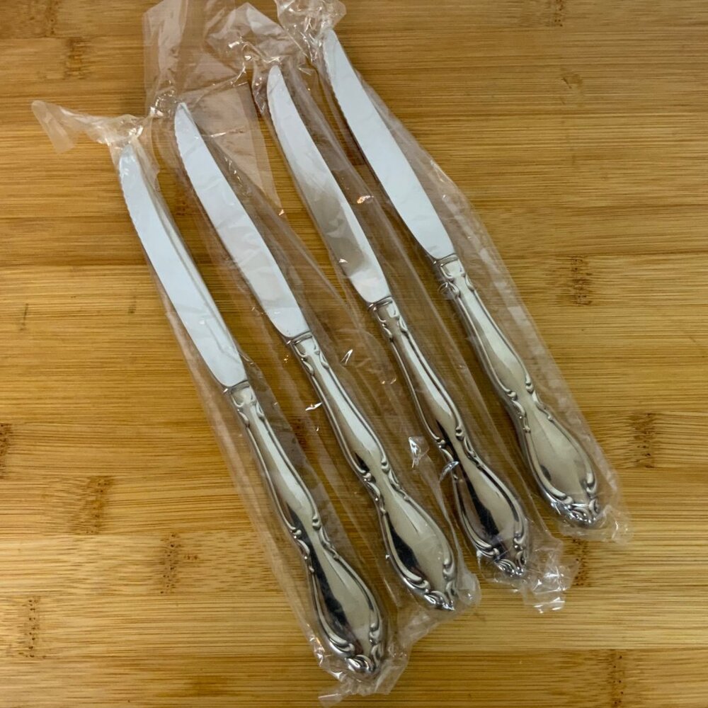 Oneida Strathmore Steak Knives Set of 4 Deluxe Stainless Steel Flatware 90s